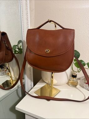 Vintage large Coach plaza Brown Leather Crossbody Bag.